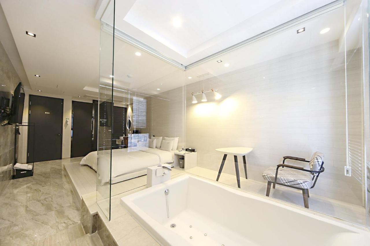 Masan Almond Hotel ČČchangwon Exteriér fotografie